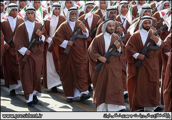 مراسم رژه نیرو‌های مسلح با حضور روحانی