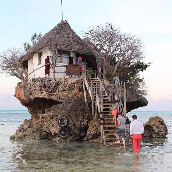 رستورانی ساده در وسط اقیانوس +عکس