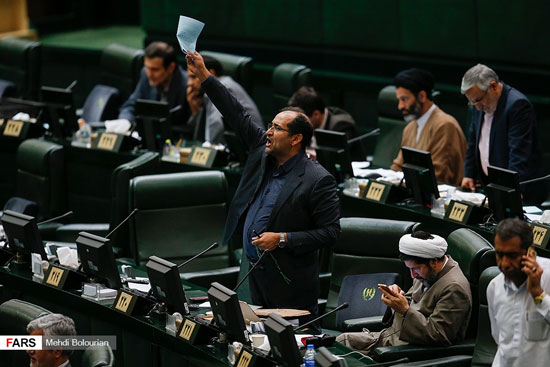 تصاویری از جلسه مجلسی‌ها به ریاست لاریجانی