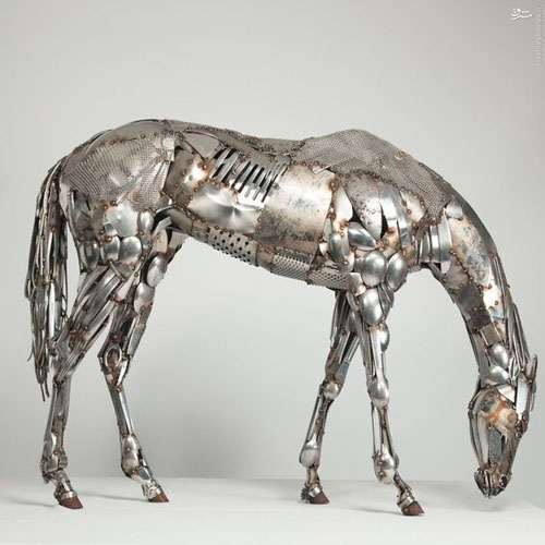 حیوانات آهنین، اثرِ هنرمند خلاق روستایی