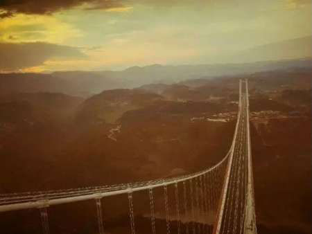تصاویری از مرتفع‌ترین پل معلق آسیا