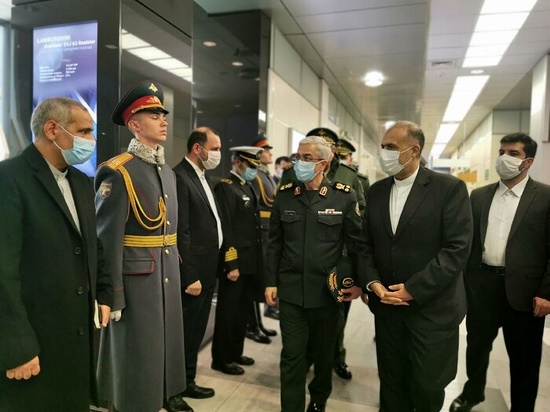 ایران از روسیه، هواپیماهای جنگنده و بالگرد خرید