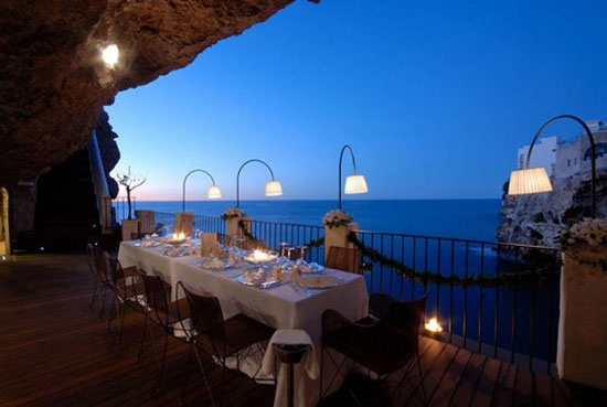 رمانتیک‌های ایتالیایی اینجا غذا می‌خورند