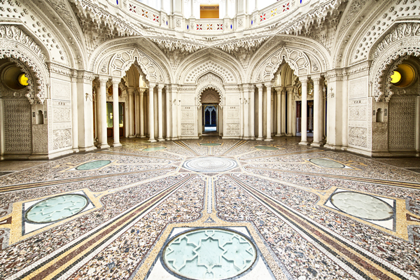 تنها قلعه ایتالیا با معماری هنر ایرانی‌ اسلامی
