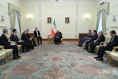 روحانی: ایران راه دیپلماسی را باز نگه‌داشته است