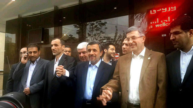 احمدی نژاد آمد، با بقایی و البته مشایی!