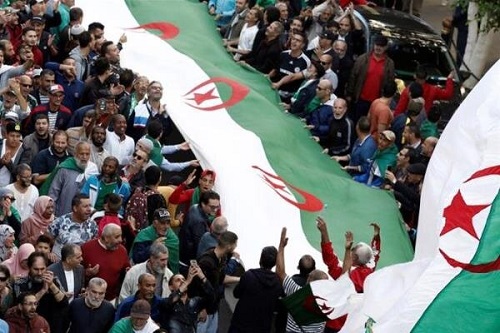 اعتراضات در الجزایر با وجود شرایط نامساعد جوی