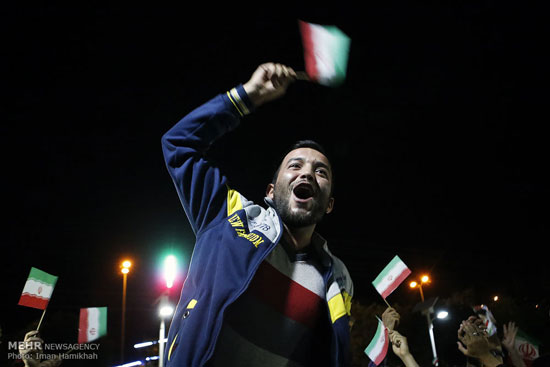 عکس: جشن و سرور ایرانیان پس از توافق (3)