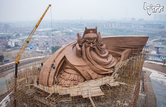 مجسمه 1320 تنی «خدای جنگ» در چین