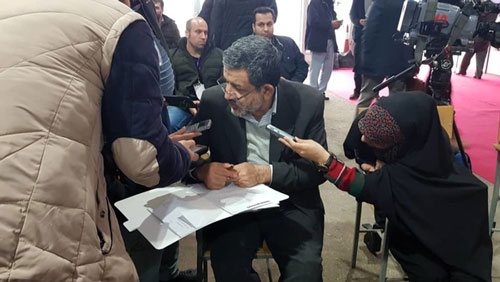 وزیر احمدی‌نژاد در انتخابات مجلس ثبت‌نام کرد