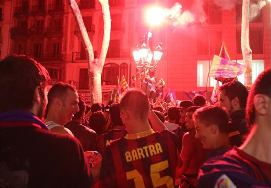 عکس: جشن قهرمانی هواداران بارسلونا