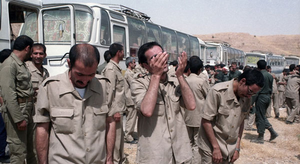 ۲۹ سال قبل، ۲۶ مرداد، بازگشت اُسرا به ایران