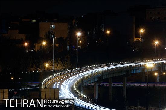 زیبایی های تهران در شب