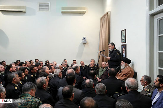 دیدار فرماندهان نیروی انتظامی با رهبر انقلاب