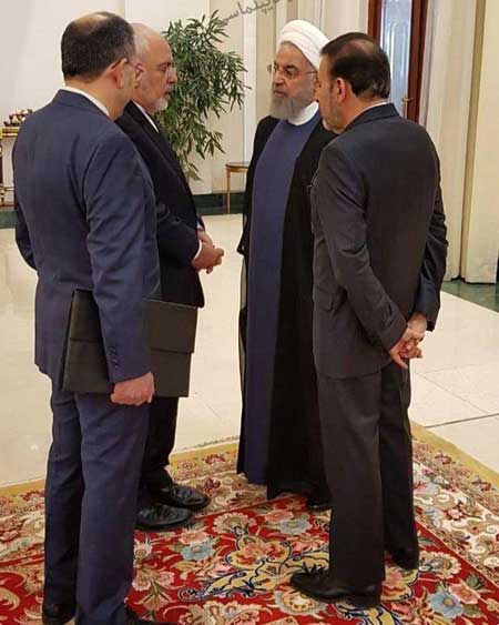 گفتگوی روحانی و ظریف پیش از آغاز نشست تهران