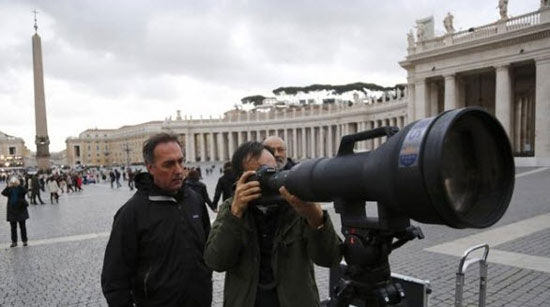 لنز هیولای خبرنگاران اتفاقات پاریس +عکس
