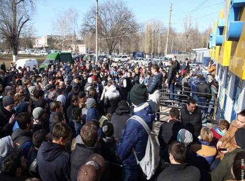 هجوم هواداران روستوف برای بلیت بازی با یونایتد