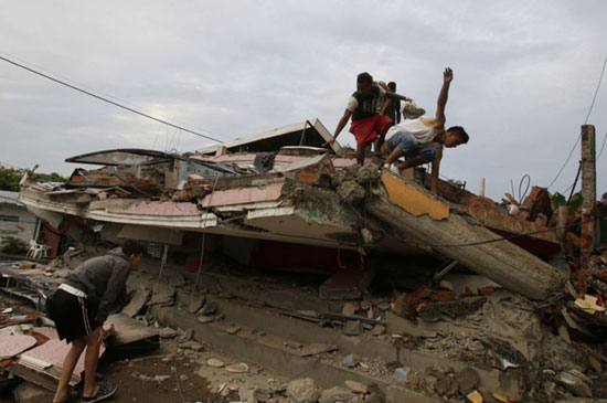 خسارت زلزله مهیب در اکوادور +عکس