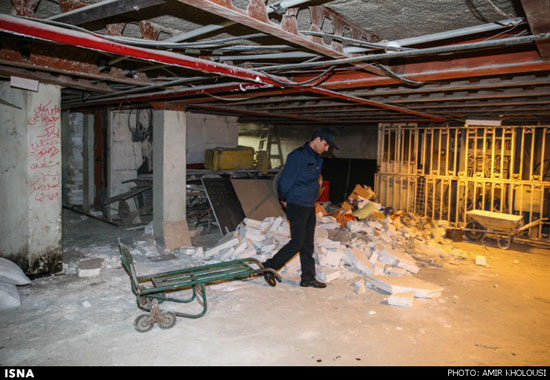 عکس: تخریب طبقه هفتم پاساژ علاءالدین