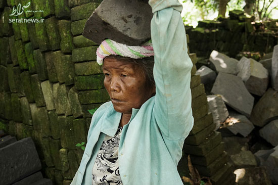 زنان کارگر ساختمانی در اندونزی