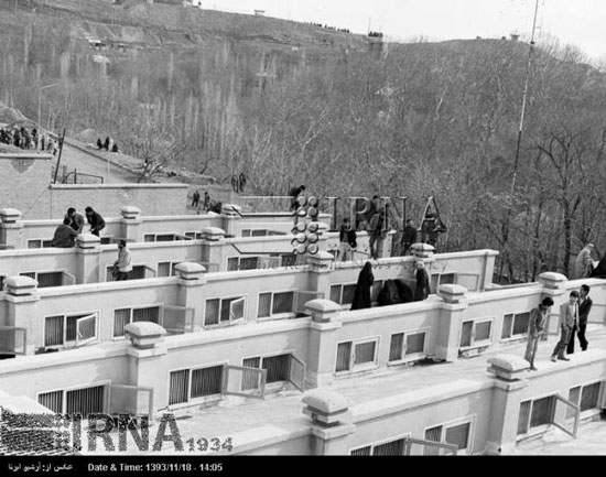 عکس: تصرف زندان اوین در 21 بهمن 57