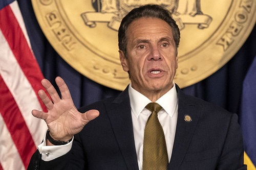 آزار چندین زن از سوی فرماندار نیویورک تایید شد