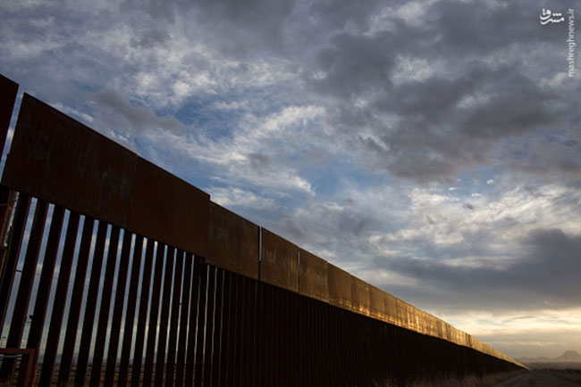 دیوار بین آمریکا و مکزیک ساخته شد