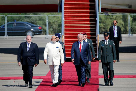 استقبال کم سابقه نتانیاهو از نخست‌ وزیر هند