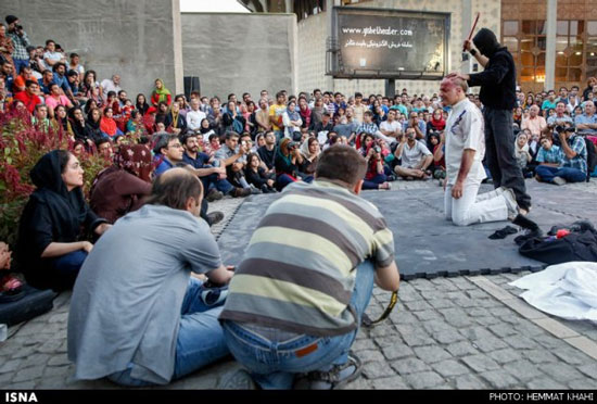 عکس: اعترض به داعش در تئاتر شهر