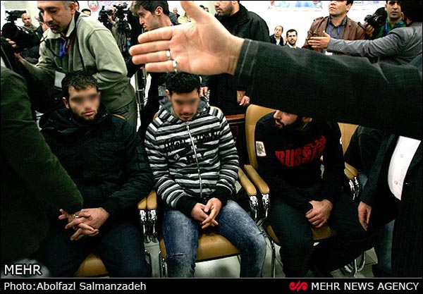 تصاویر: دادگاه زورگیران معروف این روزها!