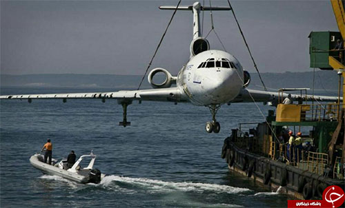 عکس: غرق شدن توپولف 154 در دریا