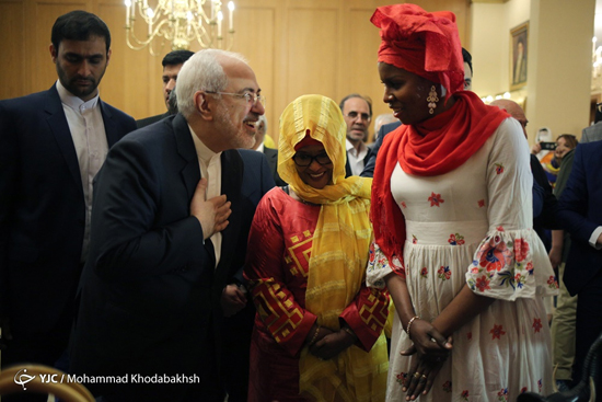 پوشش جالب مهمانان آفریقایی در دیدار با ظریف