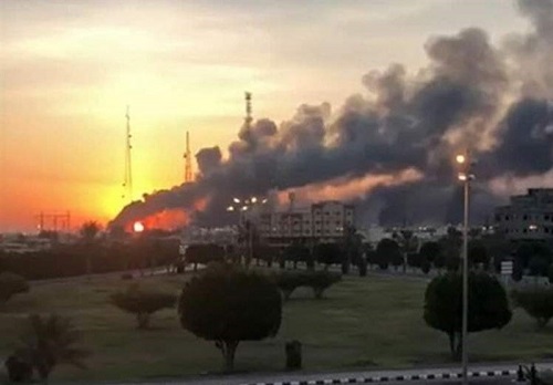 آتش سوزی در پایانه نفتی عربستان