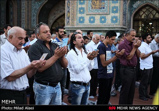 تصاویری از اقامه نماز عید سعید فطر در تهران