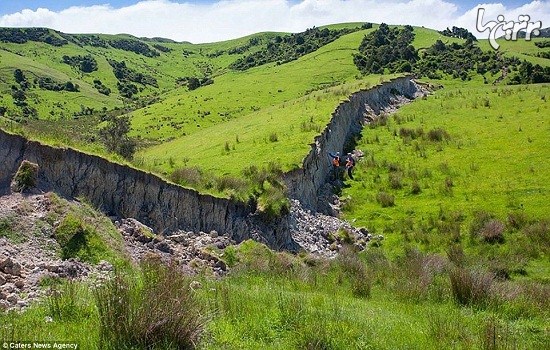 دیوار سنگی در نتیجه زلزله نیوزیلند