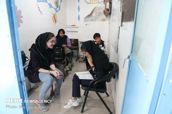 مدرسه اتباع افغانستانی در تهران