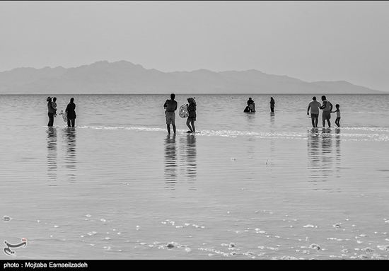 مسافران دریاچه ارومیه