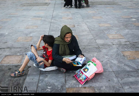 عکس: حاشیه نمایشگاه کتاب تهران