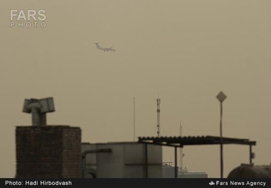 عکس: گرد و غبار در آسمان تهران