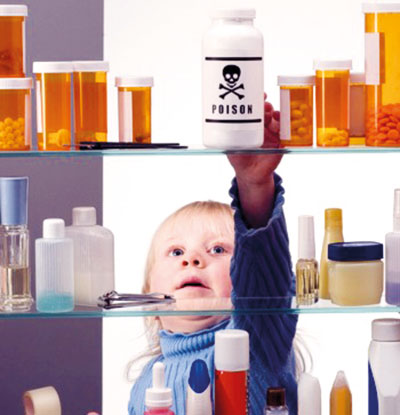 داروها و مواد شیمیایی خطرناک برای کودکان
