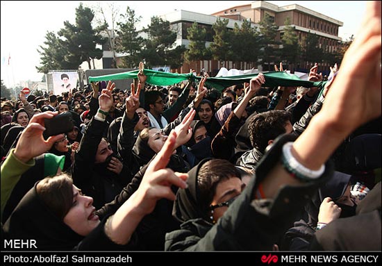 عکس: حاشیه حضور روحانی در دانشگاه