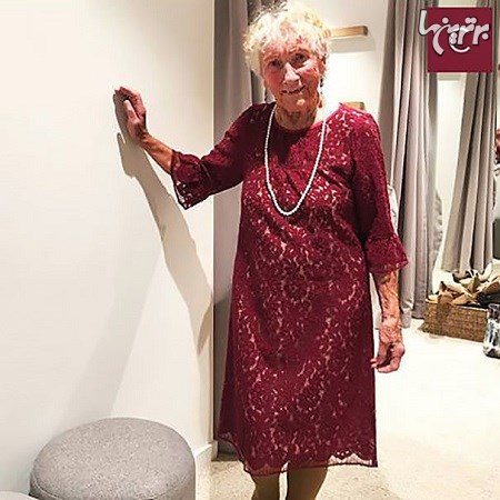 کمک کنید این عروس ۹۳ ساله لباسش را انتخاب کند