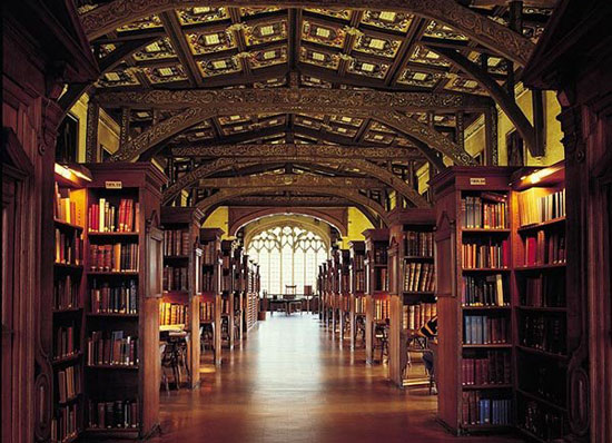کتابخانه‌های معروفی که توریست جذب می‌کنند!
