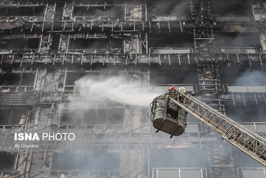 عکس: «برج طاوس» آتش گرفت