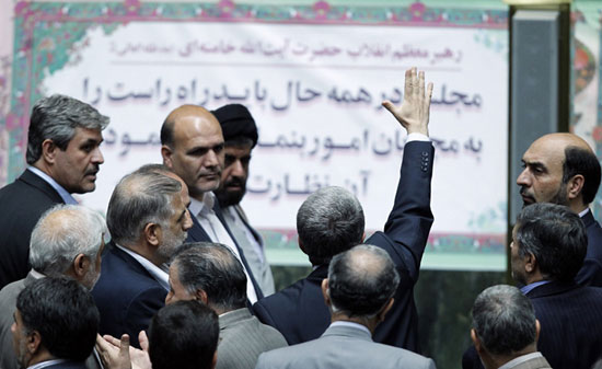 عصبانیت وزیر 3 کارته روحانی +عکس