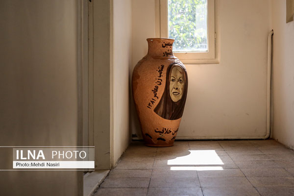 تصاویری خاطره‌انگیز از خانه‌ی سیمین و جلال