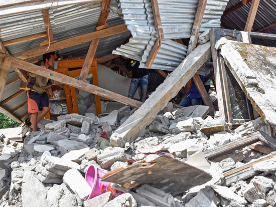 اندونزی یک روز پس از زلزله ۶.۴ ریشتری