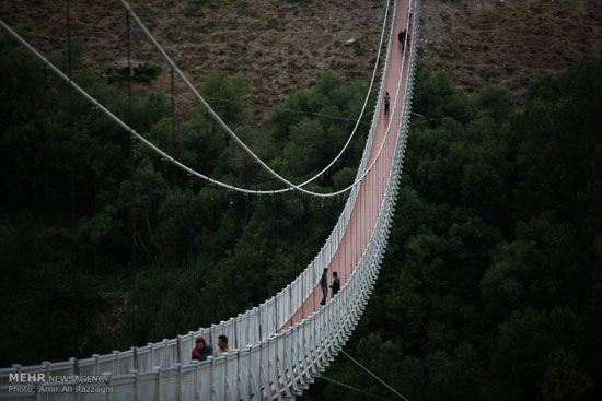 ترسناک‌ترین پل معلق خاورمیانه در ایران