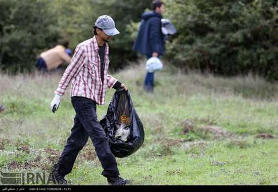 پاک سازی تفرجگاه ها و مکان های گردشگری کنار جاده ای + عکس