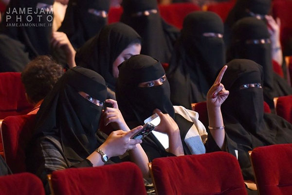 زنان عربستانی برای اولین بار به سینما رفتند!